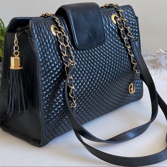 Guy Laroche quilted black leather bag with gold - Picture 2 of 16